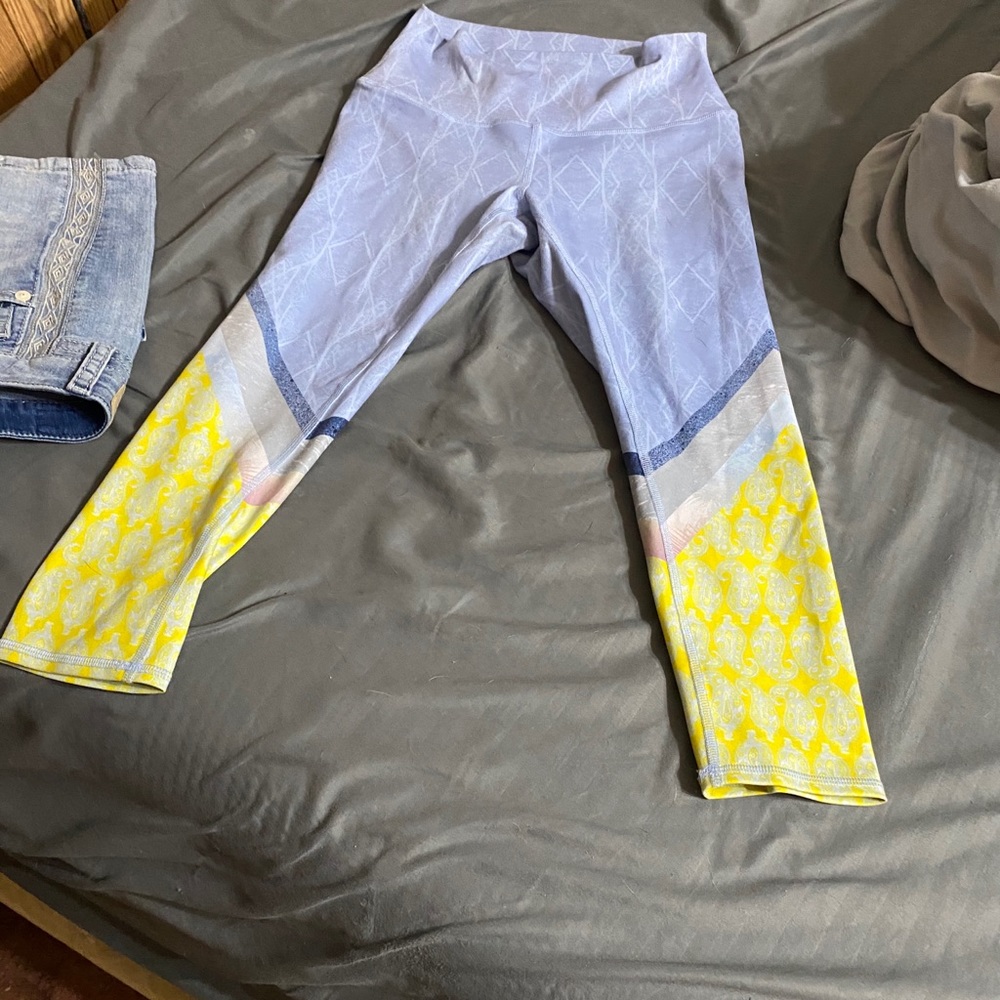 Alo yoga capris